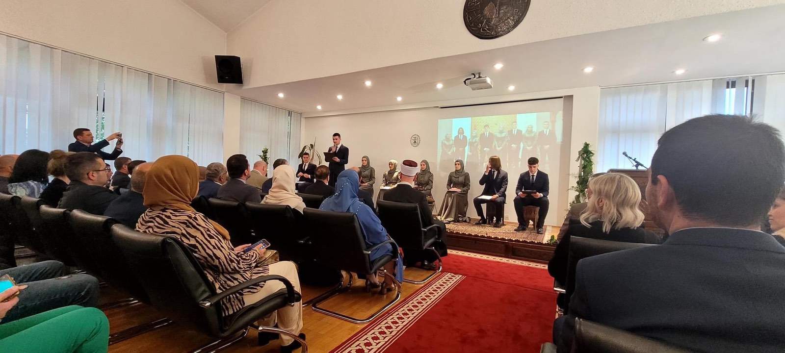Održana Svečana akademija 12. generacije Islamske gimnazije „Dr. Ahmed Smajlović“ u Zagrebu